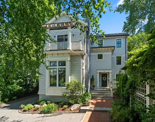 19 Saville Street, Cambridge, MA 02138