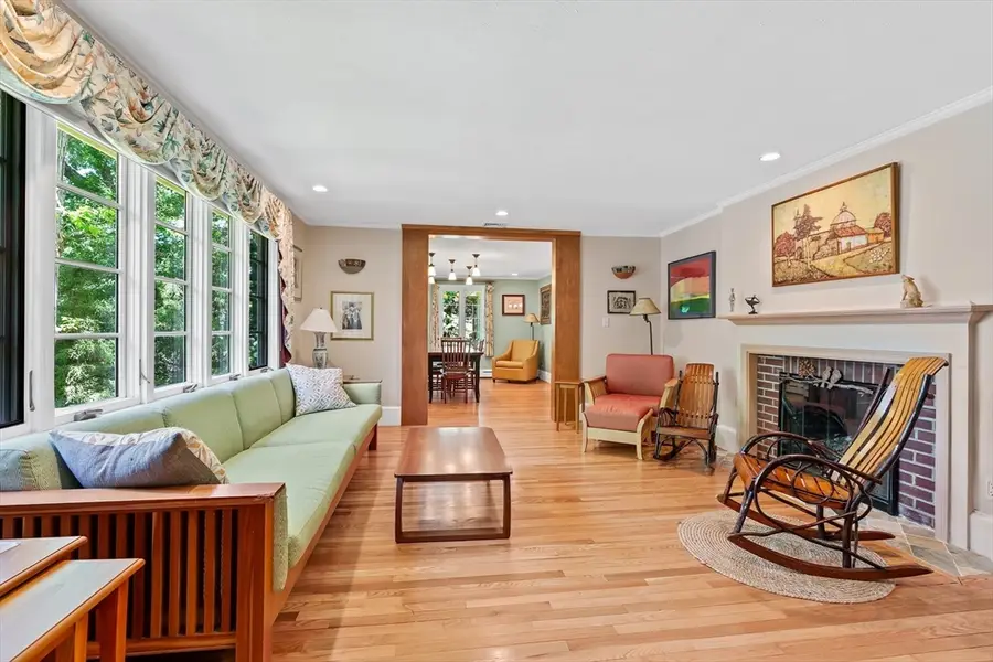 42 Temple Road, Wellesley, MA 02482 - #3