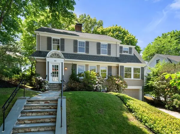 24 Fenno Rd, Newton, MA 02459