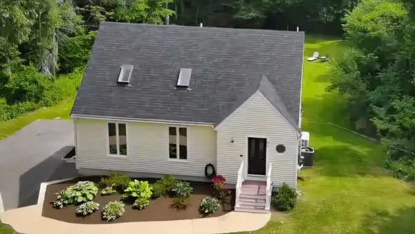 46 Old Powder House Rd, Lakeville, MA 02347