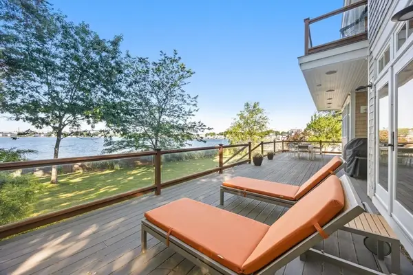 358 Rock Island Rd, Quincy, MA 02169