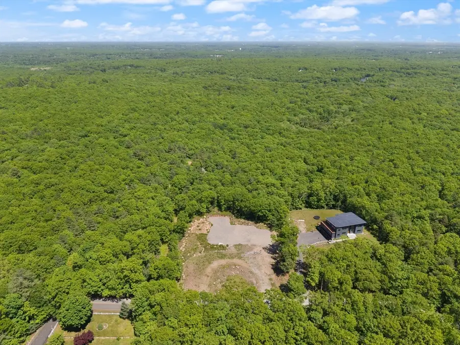 376 Mountain St, Sharon, MA 02067 - #3