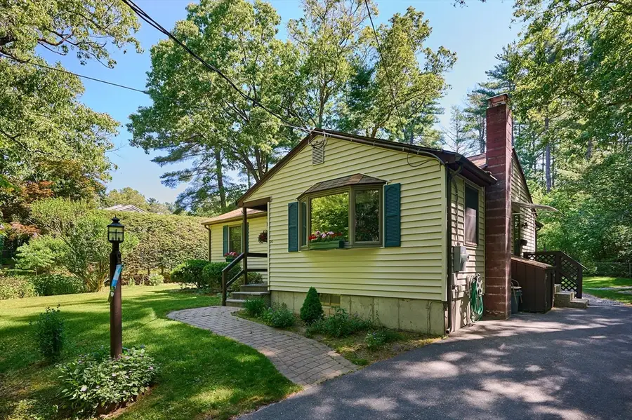 20 Cook Rd, Easthampton, MA 01027 - #2