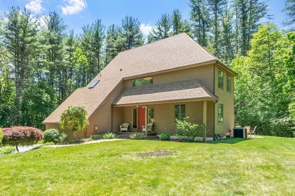 78 Carroll Dr, Carlisle, MA 01741