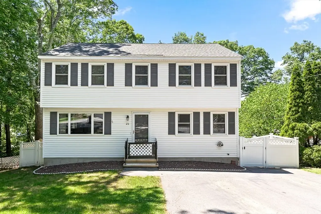 20 Hillcrest Ave, Dracut, MA 01826 - #1