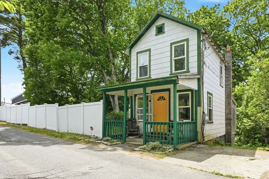 17 Montague Ave-lake Pleasant, Lake Pleasant, MA 01347 - #1