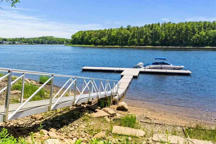 376 Main St #4, Amesbury, MA 01913 - #3