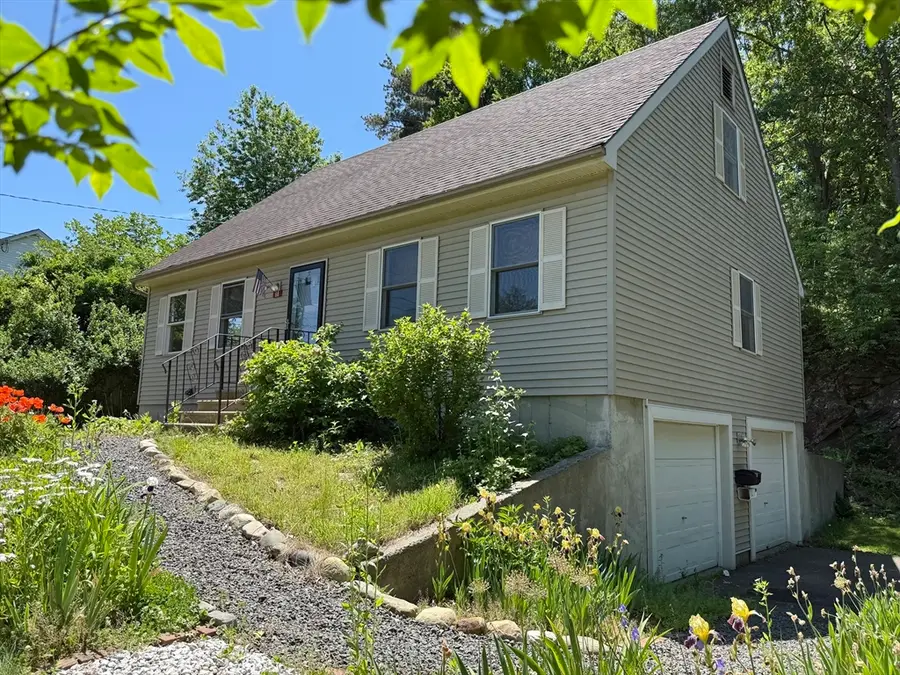 68 Hastings St, Greenfield, MA 01301 - #2