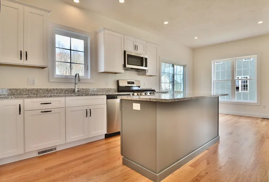 22A Crownshield #22A, Uxbridge, MA 01569 - #2
