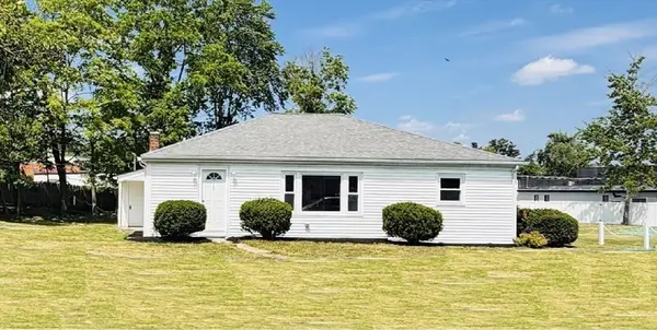 103 Brook St, Clinton, MA 01510