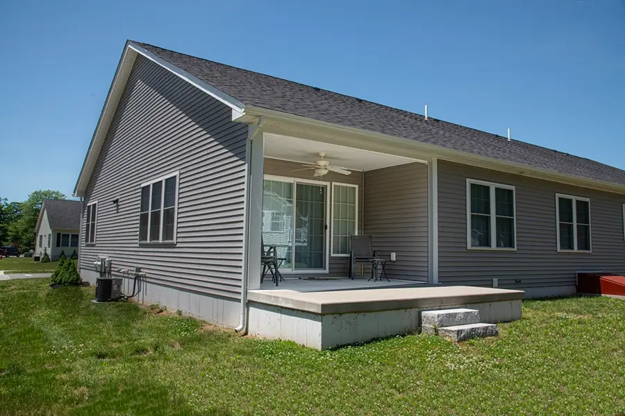 9 Gray Lock Lane #B, South Deerfield, MA 01373 - #3