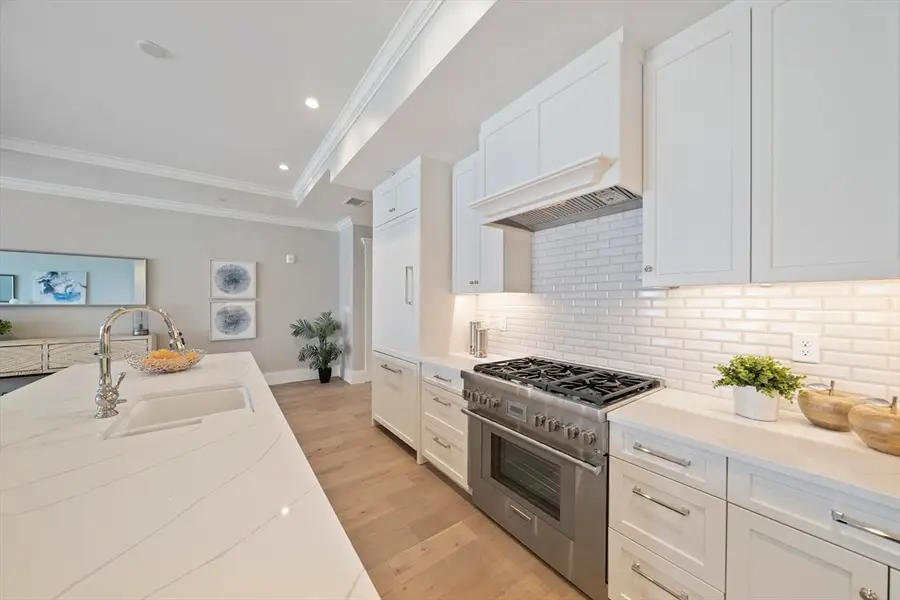 124 Elm Street #202, Cohasset, MA 02025 - #3