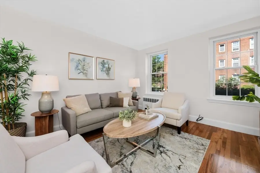 19 Englewood Ave #2, Brookline, MA 02445 - #3