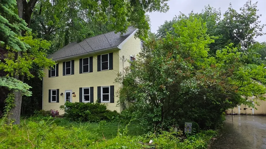 203 Lakeview Ave, Tyngsborough, MA 01879 - #3