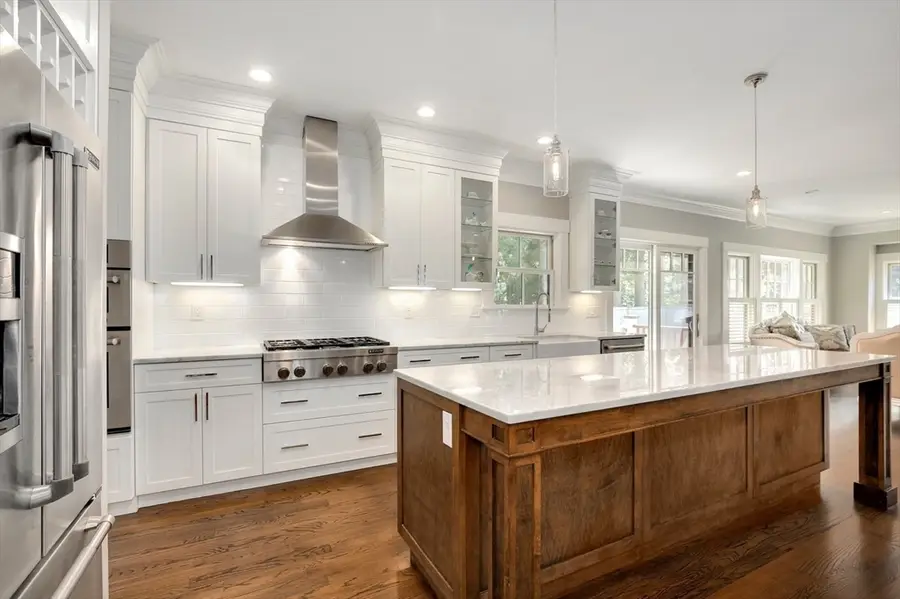 7 Park St, Lexington, MA 02421 - #3