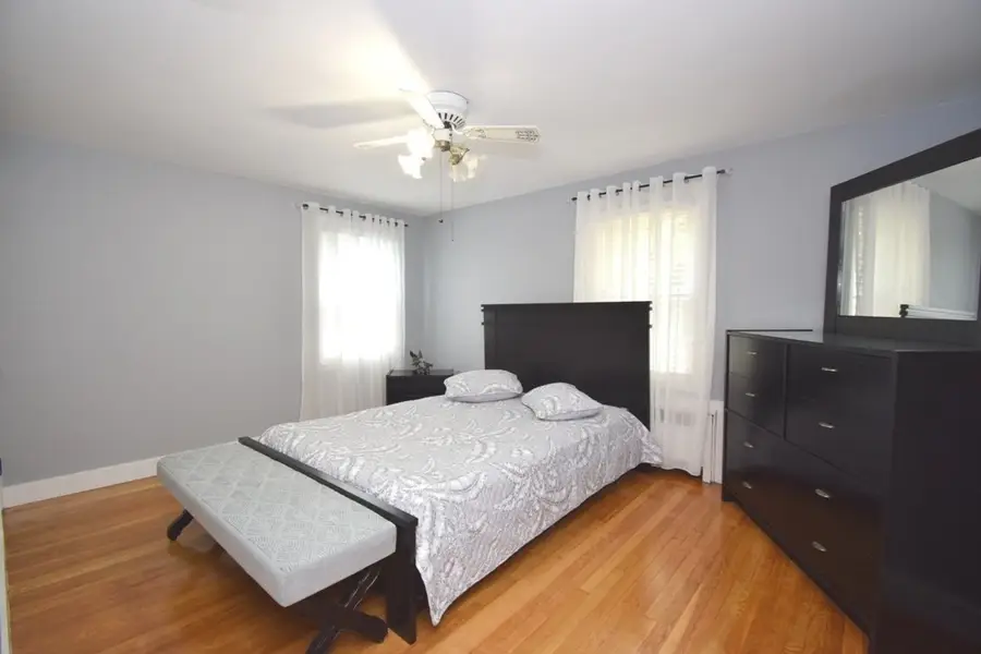 128 South Flag Street, Worcester, MA 01602 - #3