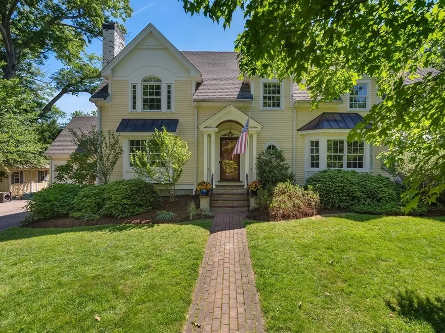 1 Kenilworth Circle, Wellesley, MA 02482 - #2