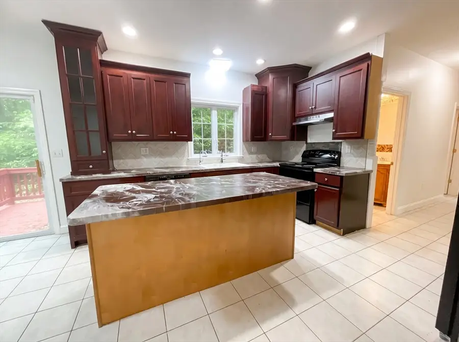 14 Smith Rd, Sutton, MA 01590 - #2