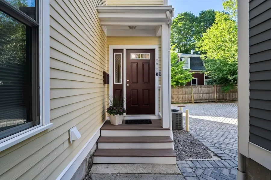 272R Lamartine #3, Boston, MA 02130 - #2