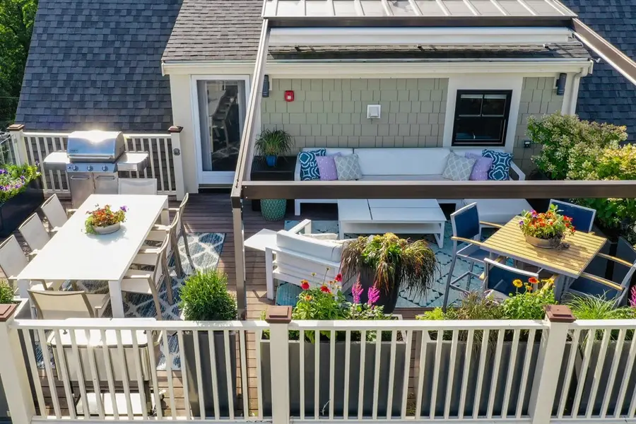 43 Salcombe St #4, Boston, MA 02125 - #3