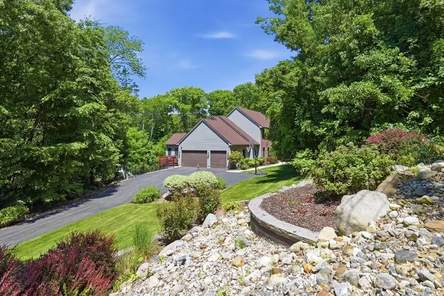 2 Highview Cir, Wilbraham, MA 01095 - #3