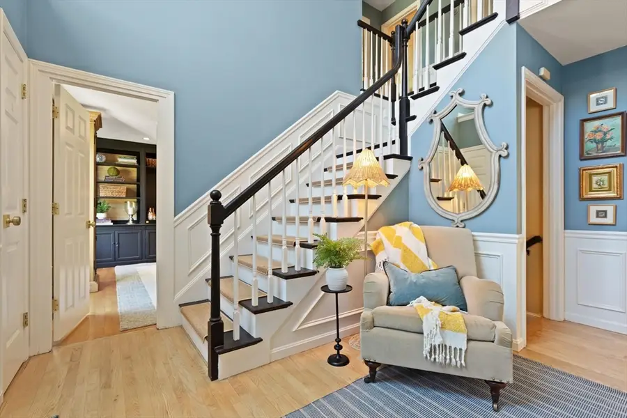 2 Shipley Cir, Westford, MA 01886 - #2