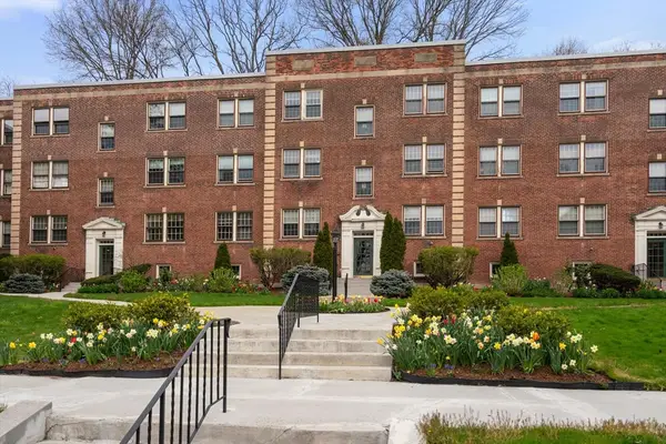 1500 Beacon St #4, Brookline, MA 02446
