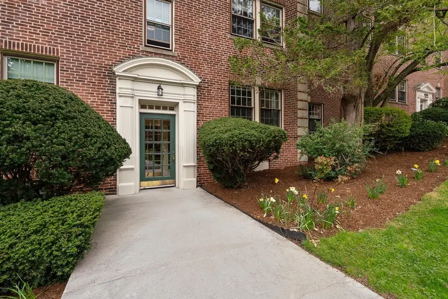 1500 Beacon St #4, Brookline, MA 02446 - #3