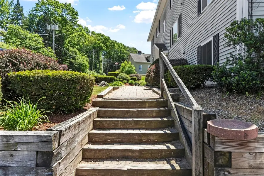 33 Huron St #9, Fitchburg, MA 01420 - #3
