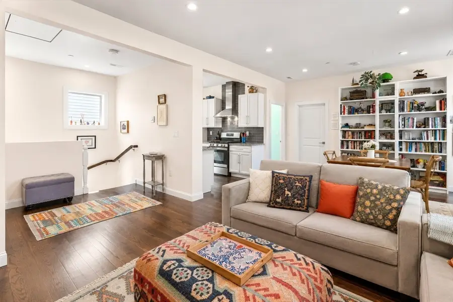 9-11 Boynton St #3, Boston, MA 02130 - #3