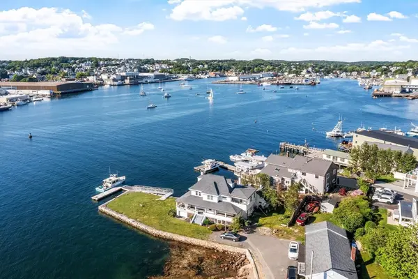 7 Sumac Lane, Gloucester, MA 01930