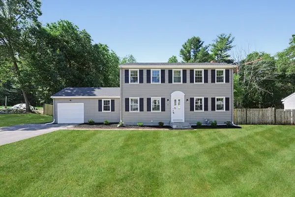 3 Gwynne Rd, Franklin, MA 02038