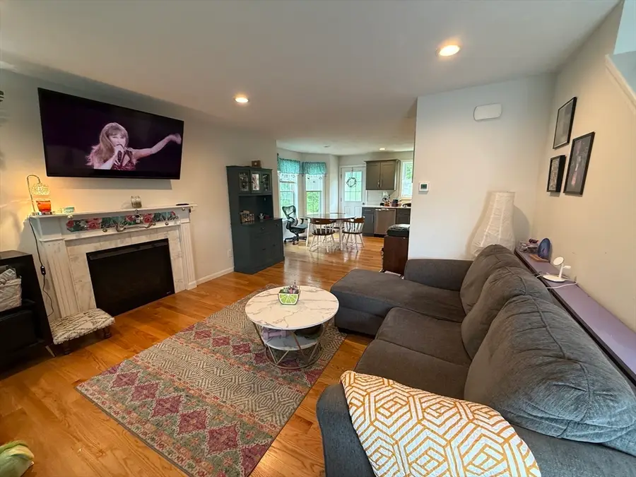 91 Riley Rd #91, Tyngsborough, MA 01879 - #3