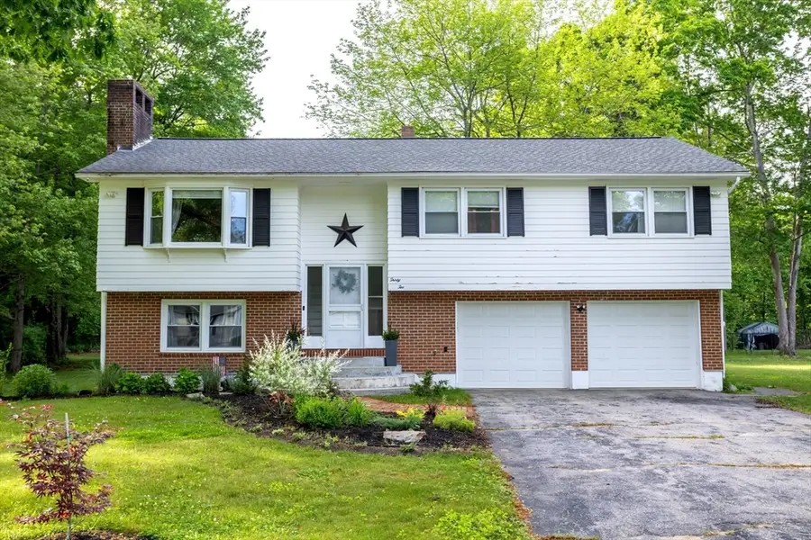 7 Alvirne Dr, Hudson, NH 03051 - #2