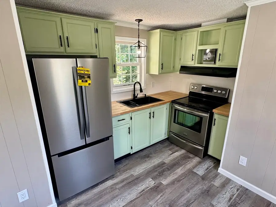 28 Finch Drive, Chicopee, MA 01020 - #2