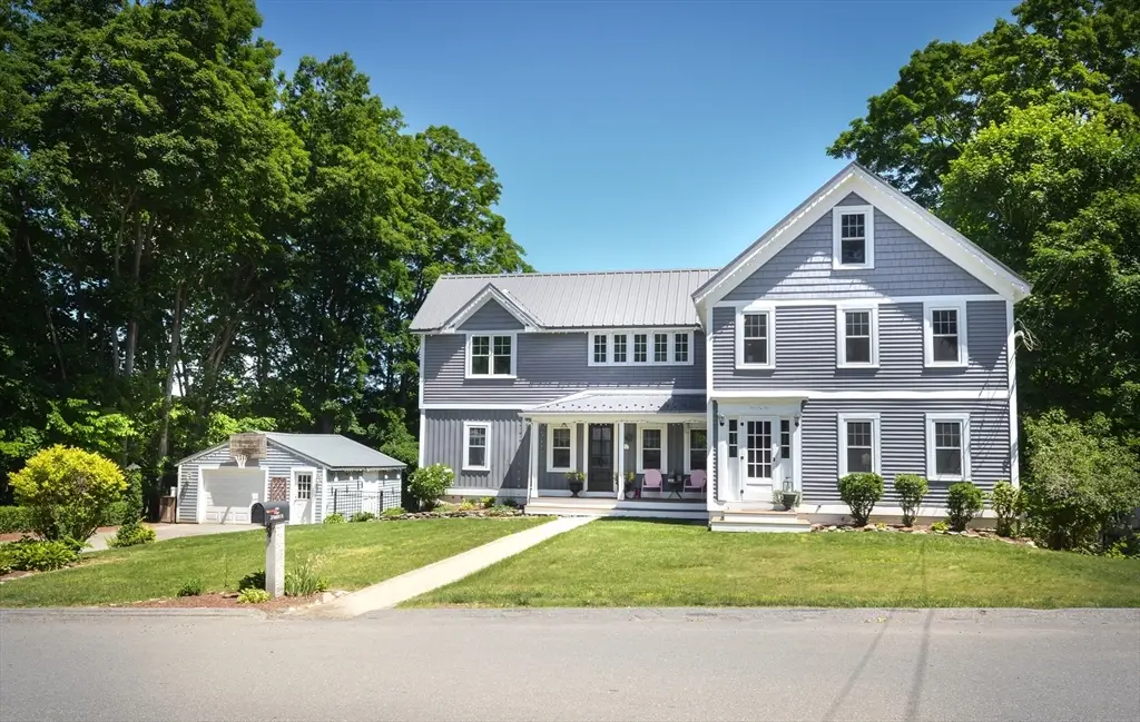 22 Harris St, Clinton, MA 01510 - #1