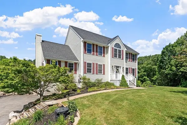 98 N End Rd, Townsend, MA 01469