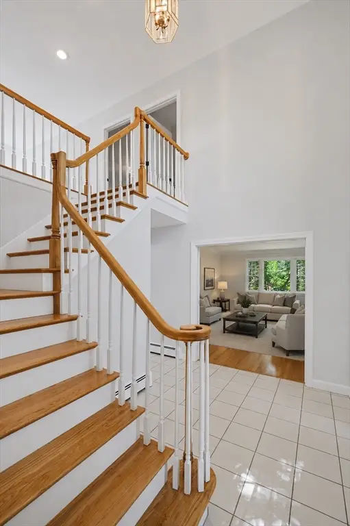 8 Turner Hill Road, Medfield, MA 02052 - #3