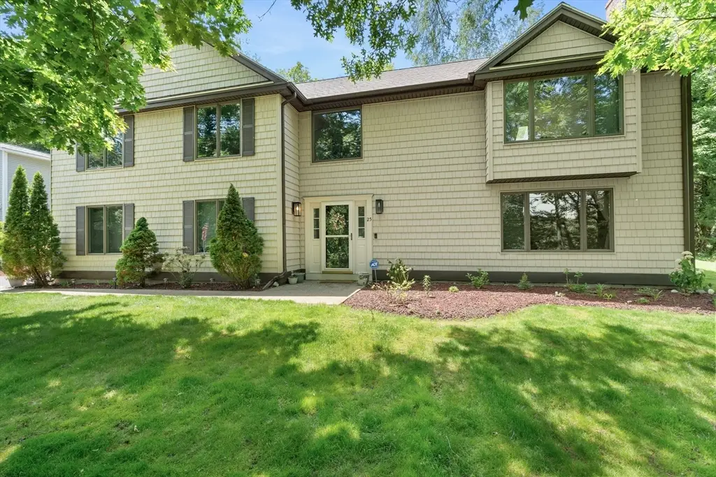 25 Dexter Rd, Melrose, MA 02176 - #1