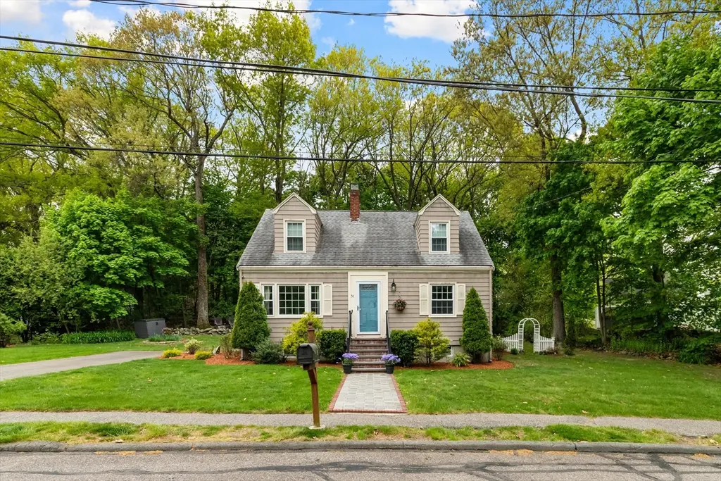 31 Hiawatha Rd, Woburn, MA 01801 - #1