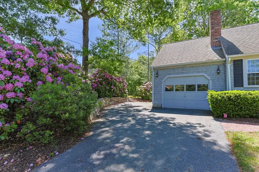 114 King Arthur Dr, Osterville, MA 02601 - #2
