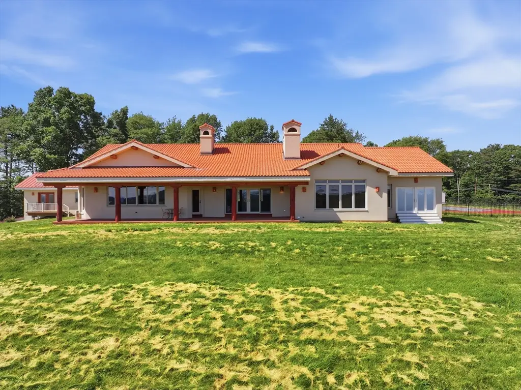 5 Osgood Rd, Charlton, MA 01507 - #1