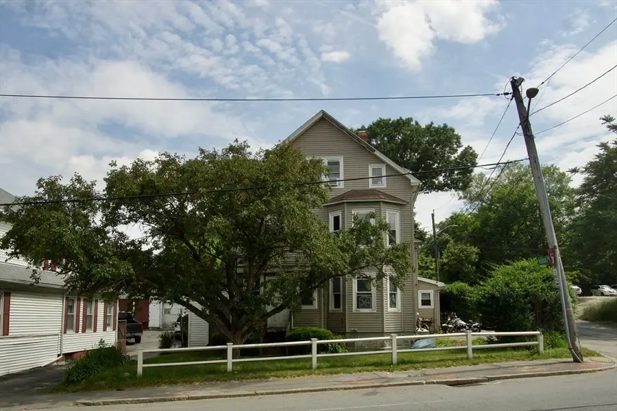 696 Grafton St, Worcester, MA 01604 - #2