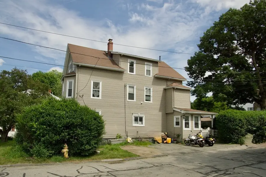 696 Grafton St, Worcester, MA 01604 - #3