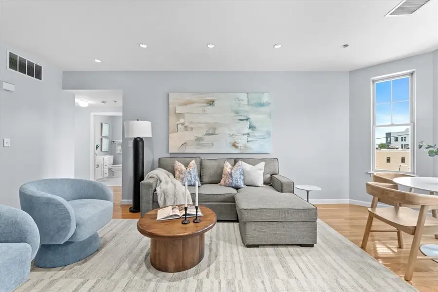 190 F St #6, Boston, MA 02127 - #2