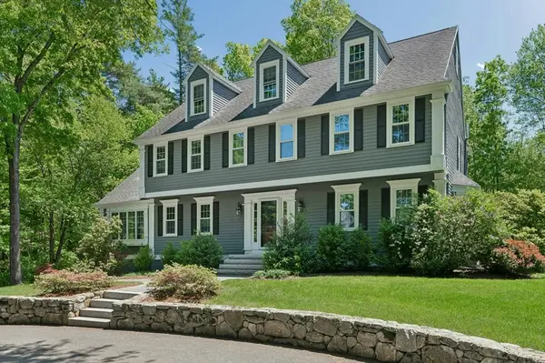 12 Dicarlo Rd, Hopkinton, MA 01748