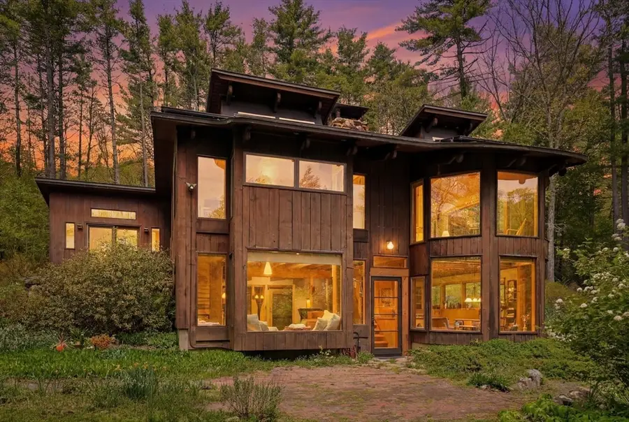 49 Richardson Rd, Leverett, MA 01054 - #3