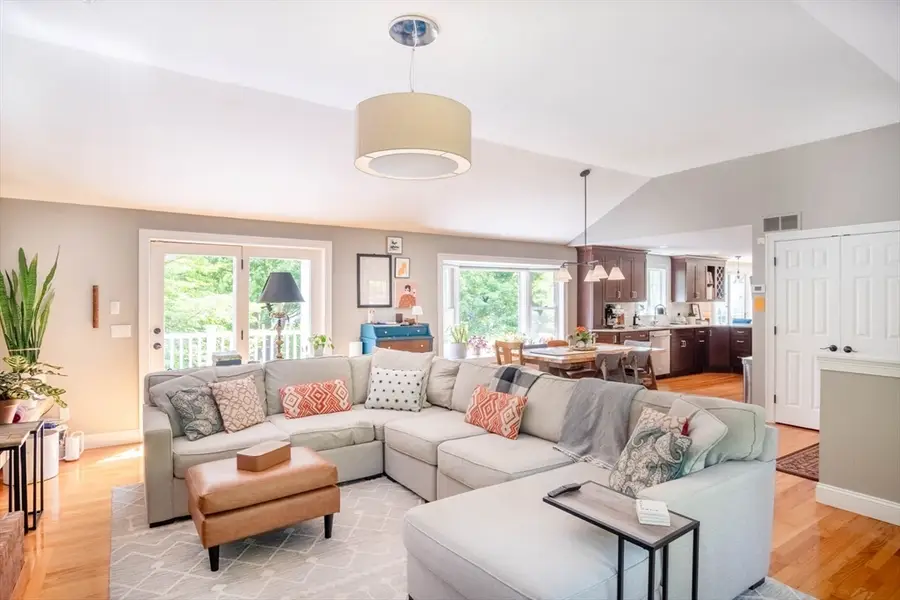 256 Mapleshade Ave, East Longmeadow, MA 01028 - #2