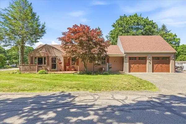 179 Rowayne Park, Bridgewater, MA 02324