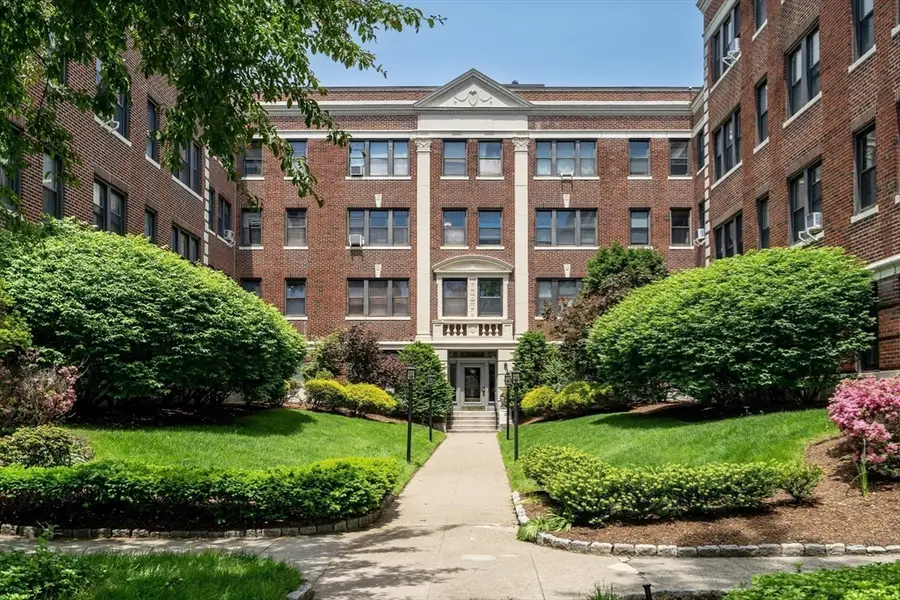141 Englewood Ave #23, Boston, MA 02135 - #2